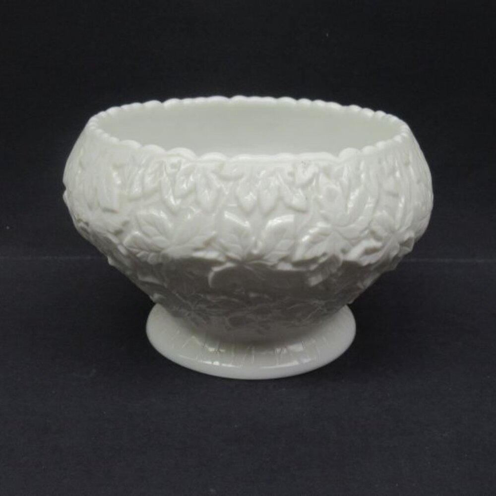 Westmoreland Milk Glass MAPLE LEAF BRAMBLE 8 Inch Footed Cupped Console Bowl